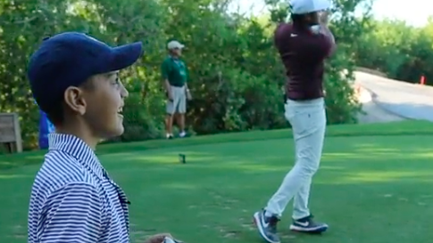 "The BEST 5 minutes of my life": Young golfer lives dream alongside Tony Finau